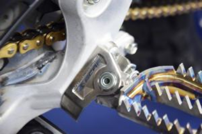 Picture of Scar Titanium Voetensteunbracket Yamaha WR250F YZ250FX 2015-2019 WR450F 2016-2020 YZ250F YZ450F 2008-2019 YZ450FX 2016-2019